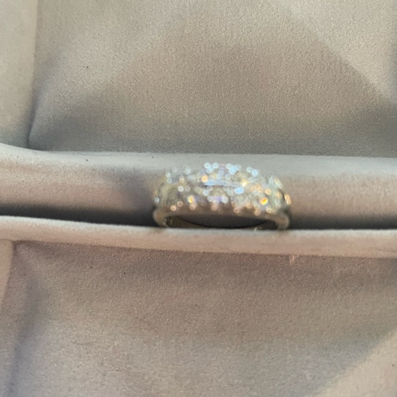 Beautiful New Diamond & Platinum Ring - Picture 5 of 8